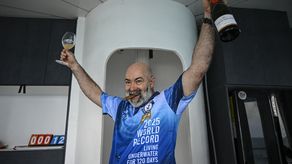 Alemán Rüdiger Koch rompe Récord Guinness tras vivir 120 días bajo el mar en Panamá