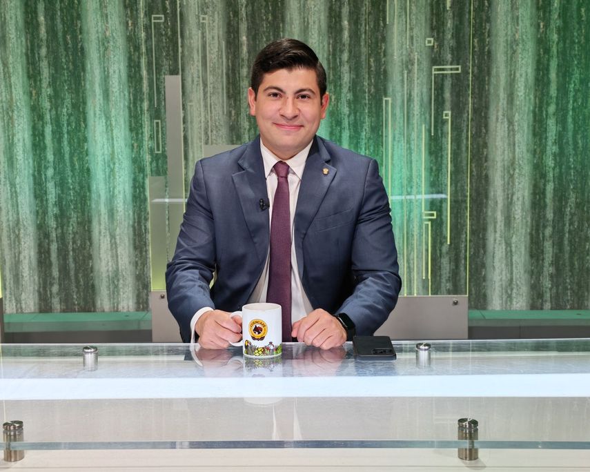 Jorge Bloise propone reducir financiamiento electoral y alerta sobre reformas