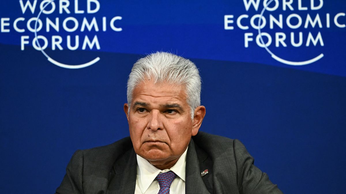 El presidente de la República, José Raúl Mulino, participó este miércoles como expositor principal en el panel “Líderes de la industria: ideas sobre cómo recalibrar la nueva realidad energética”, en el marco del Foro Económico Mundial. El presidente de la República, José Raúl Mulino, participó este miércoles como expositor principal en el panel “Líderes de la industria: ideas sobre cómo recalibrar la nueva realidad energética”, en el marco del Foro Económico Mundial.