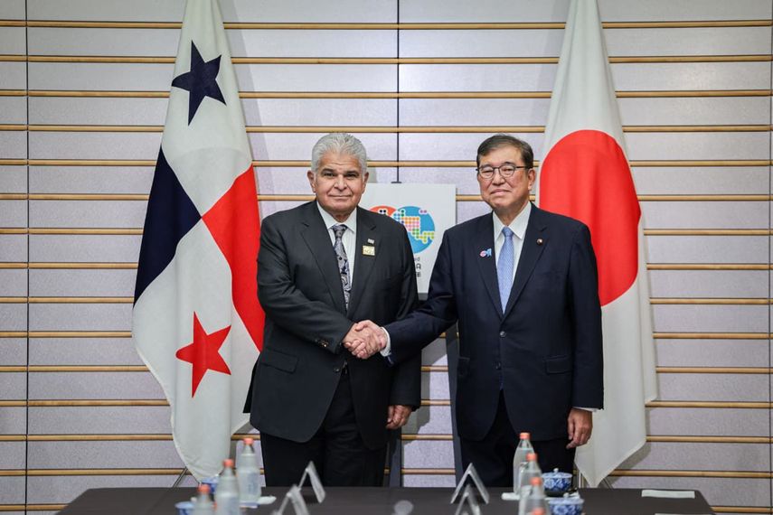 Panamá moderniza registro de buques y refuerza alianza con Japón