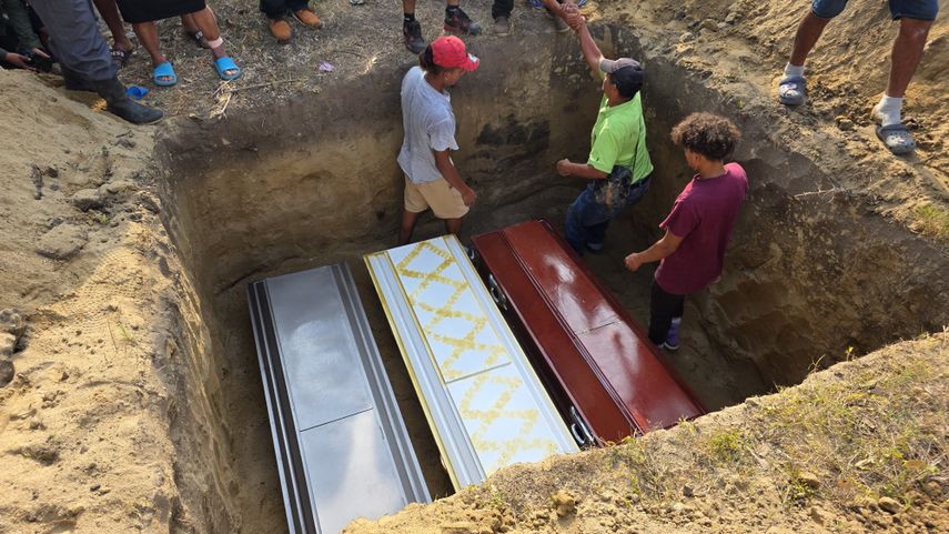 Indignación, miedo y clamor por justicia tras la masacre de 20 personas en Honduras