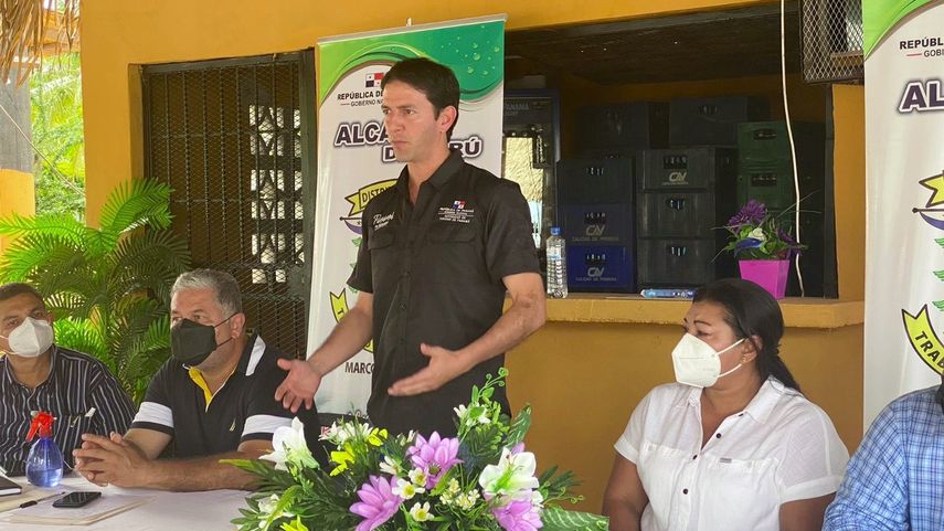 El administrador general de la Autoridad de Turismo de Panamá (ATP), Iván Eskildsen realizó un recorrido en el distrito de Barú para impulsar el turismo en la zona.