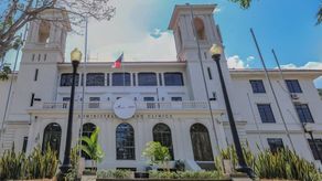 Minsa activa medidas de vigilancia por contaminación de jugos de manzana