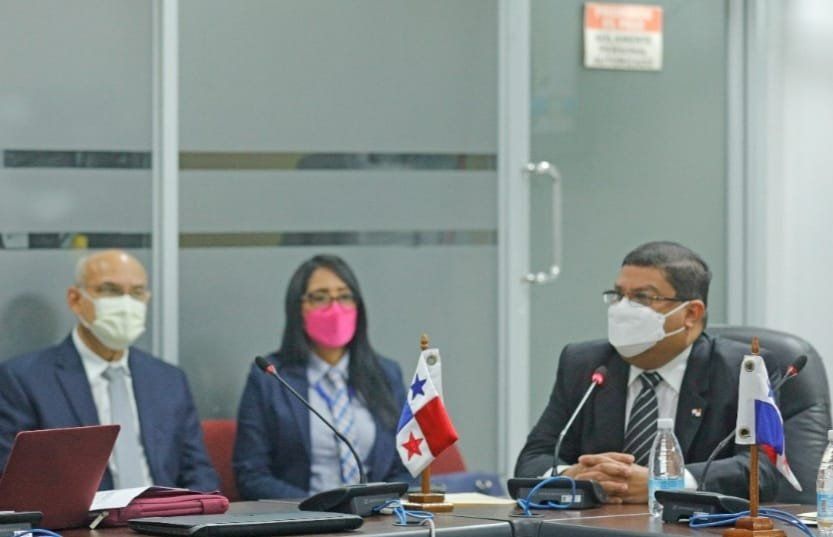 Carlos Aguilar de MiCultura