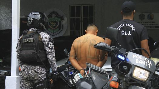 Capturan en Panamá a otro miembro de la mara Barrio 18 requerido por El Salvador