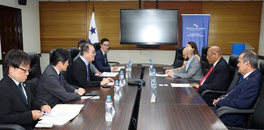 El director de la JICA señaló que para ellos el proyecto de la Línea 3 del Metro es muy importante, además de ser el más grande que desarrollan en Latinoamérica. El director de la JICA señaló que para ellos el proyecto de la Línea 3 del Metro es muy importante, además de ser el más grande que desarrollan en Latinoamérica.