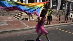 Ecuatorianos pueden cambiarse ahora el sexo y género en el documento de identidad