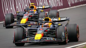 Max Verstappen penalizado con 10 puestos por cambio en unidad de potencia