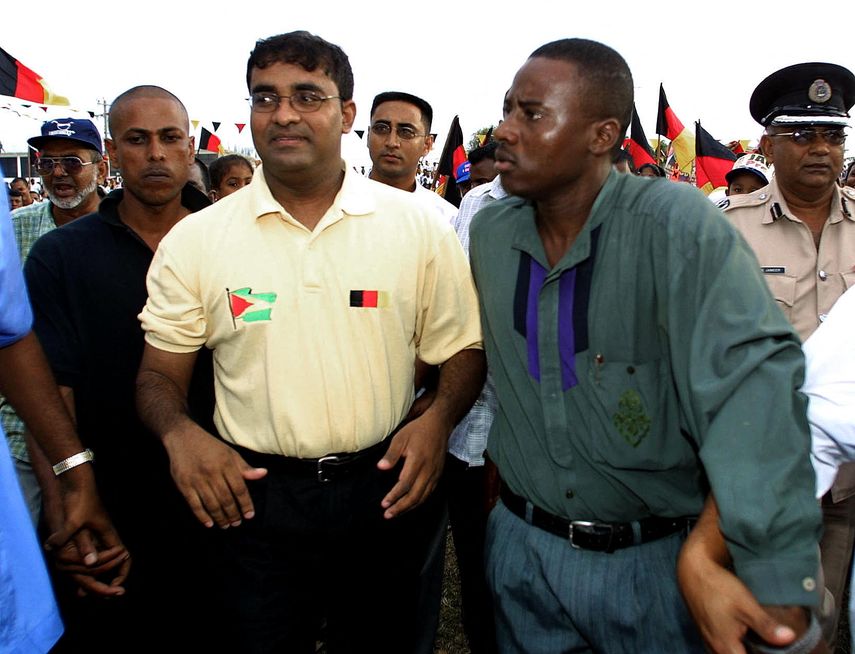 Guyana pide bases militares en zona reclamada por Venezuela