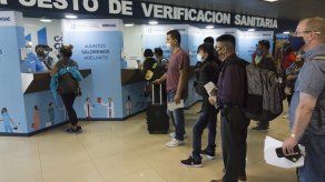 Guatemala pide a aerolíneas evitar abordaje de pasajeros sin prueba negativa de covid-19
