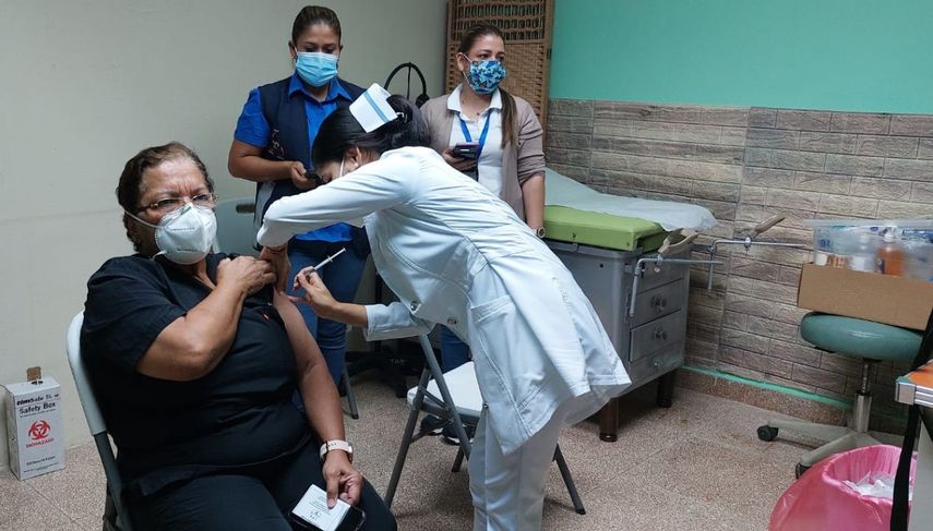 Chiriquí inicia vacunación con dosis de refuerzo