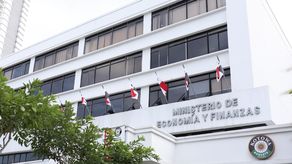 MEF inicia pago de primas de antigüedad a exfuncionarios de 2014