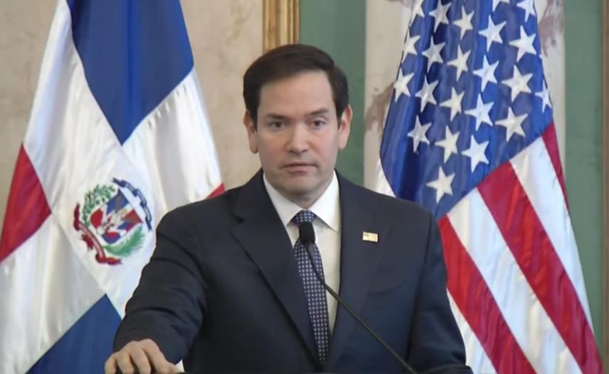 Marco Rubio considera absurdo que EEUU tenga que pagar por el cruce de sus buques en el Canal de Panamá