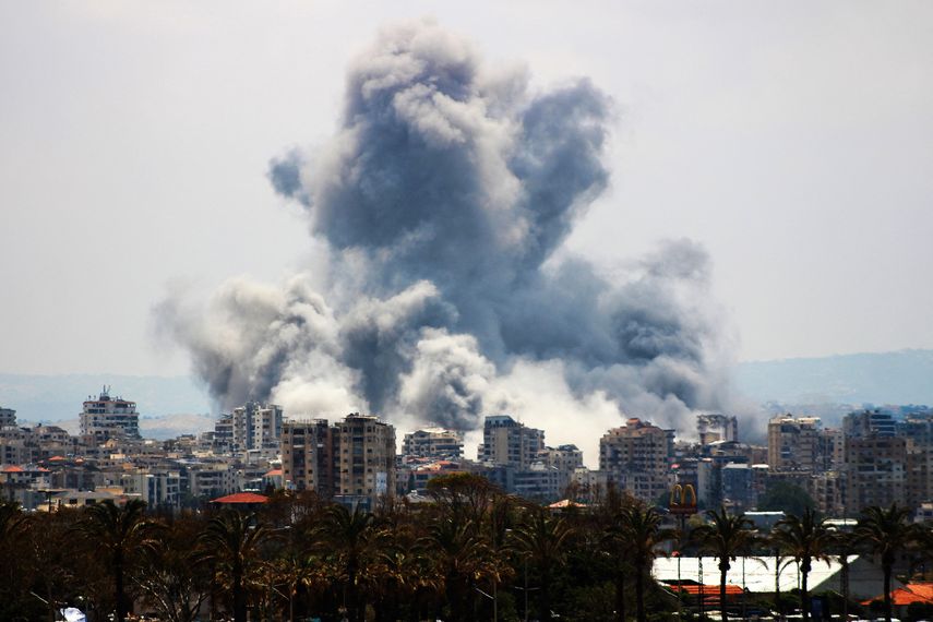 Irán condicionó este lunes cualquier acuerdo con Estados Unidos a la implementación de un alto el fuego efectivo en Líbano y acusó a Washington de seguir vulnerando la tregua tras bombardeos nocturnos.