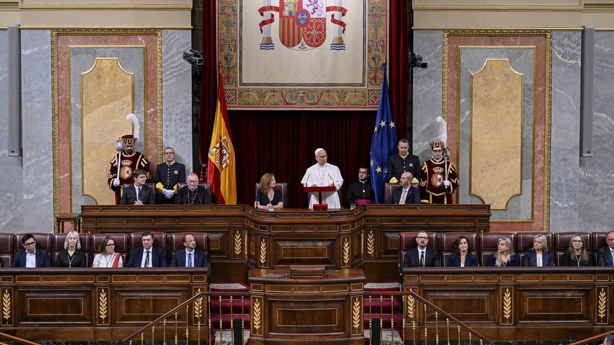 El papa León XIV afirmó este lunes ante los obispos españoles que los abusos sexuales cometidos por miembros del clero constituyen una plaga y llamó a la Iglesia a responder con la escucha, la verdad, la justicia, la reparación. El papa León XIV afirmó este lunes ante los obispos españoles que los abusos sexuales cometidos por miembros del clero constituyen una plaga y llamó a la Iglesia a responder con la escucha, la verdad, la justicia, la reparación.