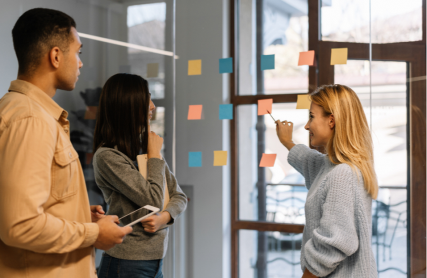 ADEN crea conexiones y oportunidades para el éxito profesional ADEN crea conexiones y oportunidades para el éxito profesional