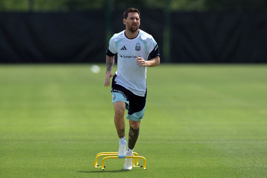 El futbolista Lionel Messi durante entrenamientos. AFP