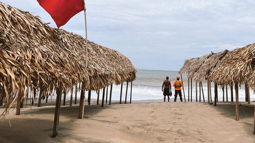 Emiten aviso de prevención por mareas máximas en el Pacífico panameño 