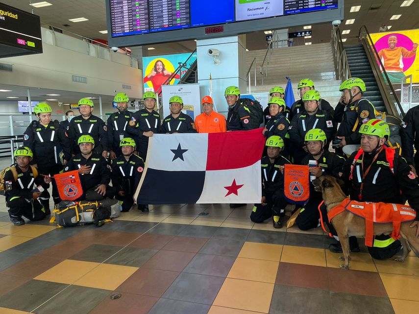 Panamá envía equipo de búsqueda y rescate a Turquía