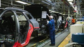 La producción mundial de automóviles cayó un 16% en 2020