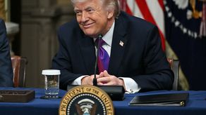 Senado de EE.UU. rechaza poner límite a poderes de Trump en guerra con Irán