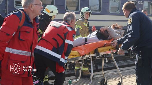 Ataque de dron ruso contra estación de tren en Dnipró deja al menos 13 muertos Ataque de dron ruso contra estación de tren en Dnipró deja al menos 13 muertos