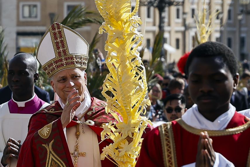 El papa León XIV portará él mismo la cruz en su primer viacrucis de Viernes Santo en el Coliseo de Roma