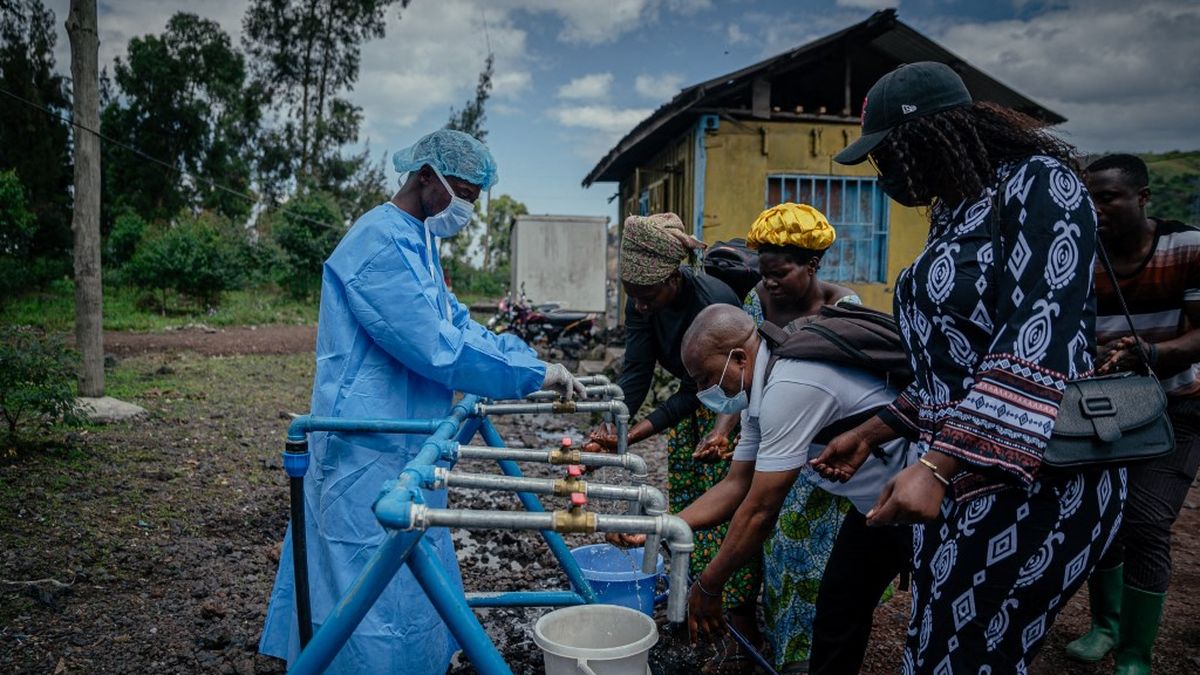 Brote de ébola en Congo deja 600 muertos y se extiende a una cuarta provincia Brote de ébola en Congo deja 600 muertos y se extiende a una cuarta provincia
