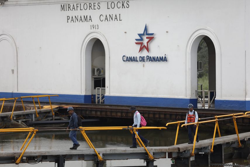 La influencia china en la zona del Canal de Panamá "es una amenaza a la seguridad nacional" de Estados Unidos (EEUU) y de América Latina, afirmó este viernes un alto cargo estadounidense. La influencia china en la zona del Canal de Panamá "es una amenaza a la seguridad nacional" de Estados Unidos (EEUU) y de América Latina, afirmó este viernes un alto cargo estadounidense.