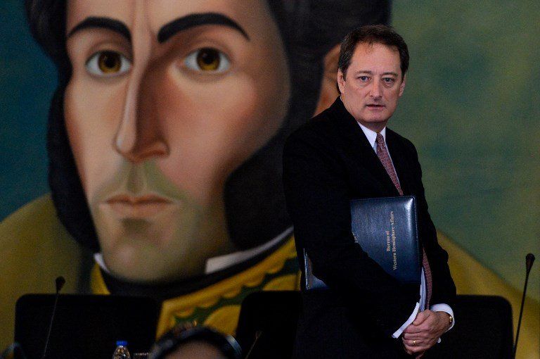 EEUU ordena al personal diplomático no esencial que abandone Venezuela