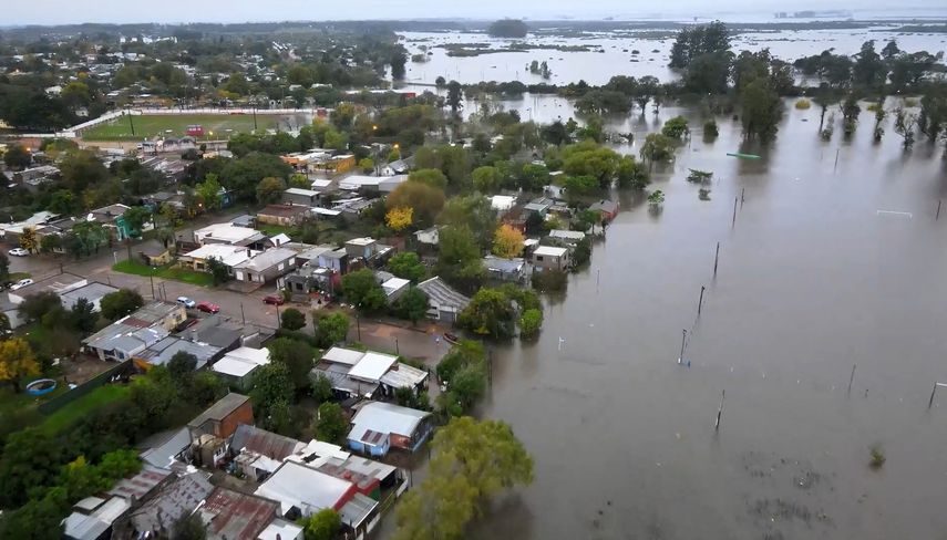 Inundaciones dejan unos 2.000 desplazados en Uruguay