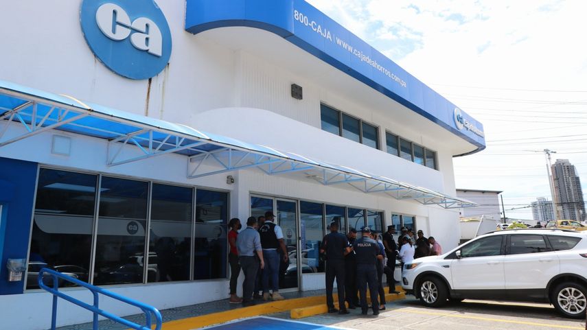 Moody´s Investors Services, una de las tres principales agencias de calificación crediticia a nivel mundial, otorgó a Caja de Ahorros la calificación de riesgo internacional de largo y corto plazo: Baa2, perspectiva negativa y Prime-2, respectivamente.