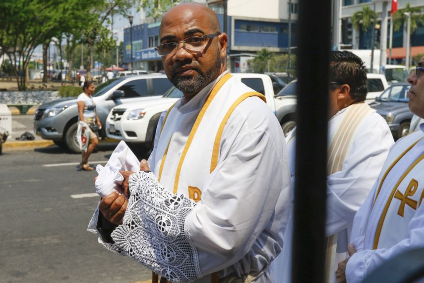 Embajada de Honduras: Sacerdote se encuentra en buen estado