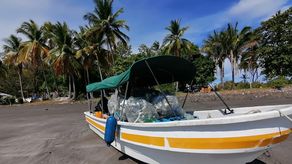 Unas mil libras de desechos fueron recolectados por voluntarios del Parque Nacional Marino Golfo de Chiriquí y guardaparques de MiAmbiente.