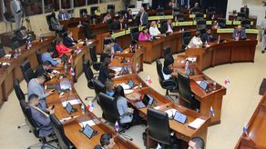 Diputados exigen instalación de la comisión que analizará el Presupuesto General del Estado