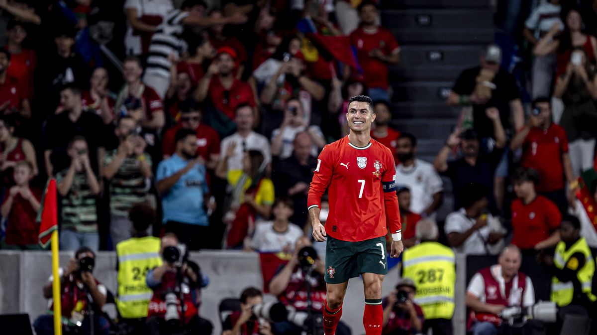 Cristiano encabeza la convocatoria de Portugal para el que será su último Mundial Cristiano encabeza la convocatoria de Portugal para el que será su último Mundial