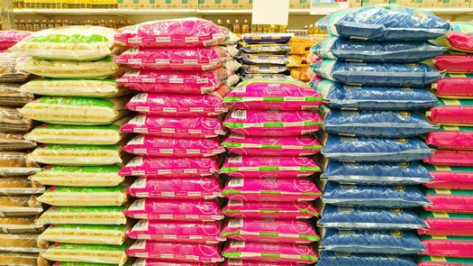 La Asociación Nacional de Molineros de Arroz (ANALMO) recomendó la importación de un contingente mínimo de 1.5 millones de quintales de arroz en cáscara, con el objetivo de asegurar el abastecimiento nacional y mantener la calidad del producto que llega a la mesa de los panameños. La Asociación Nacional de Molineros de Arroz (ANALMO) recomendó la importación de un contingente mínimo de 1.5 millones de quintales de arroz en cáscara, con el objetivo de asegurar el abastecimiento nacional y mantener la calidad del producto que llega a la mesa de los panameños.