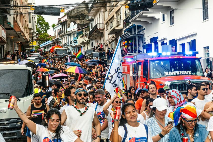 La comunidad LGBTQ+ de Panamá reclama en Marcha del Orgullo por el respeto a la diversidad