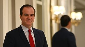 BID: destituyen a presidente tras romance con una subalterna