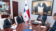 Mulino y Balakrishnan acordaron impulsar la cooperación en áreas clave. Mulino y Balakrishnan acordaron impulsar la cooperación en áreas clave.