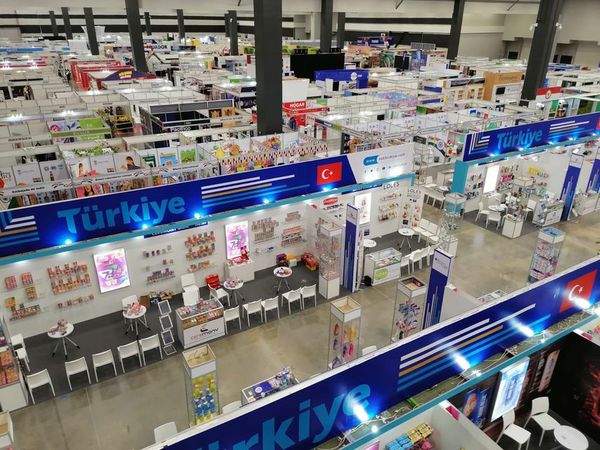 En tanto, a través de la séptima edición de la Rueda Internacional de Negocios de EXPOCOMER, los participantes mostraron satisfacción con la organización y la cantidad de citas logradas. Al mismo tiempo, más de 400 compradores internacionales participaron de esta actividad.