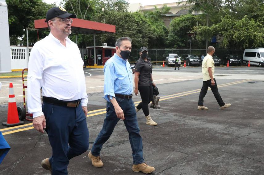 El presidente de Panamá, Laurentino Cortizo, y su homólogo de Costa Rica, Rodrigo Chaves, realizaron un sobrevuelo en la región fronteriza con Colombia. El presidente de Panamá, Laurentino Cortizo, y su homólogo de Costa Rica, Rodrigo Chaves, realizaron un sobrevuelo en la región fronteriza con Colombia.