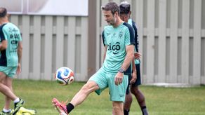 La selección de Panamá apura en el complejo hotelero de Nottawasaga Resort, al norte de Toronto, los últimos preparativos para su debut en el Mundial 2026 con la voluntad de hacer historia y mejorar la actuación de Rusia 2018, como declaró este miércoles el jugador César Yanis.&nbsp;