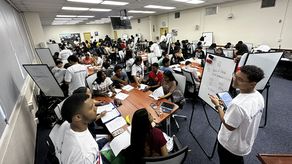 Canal de Panamá ofrece oportunidad de prácticas a estudiantes panameños