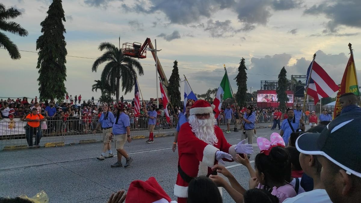 Desfile de Navidad Panameños participan de festividad