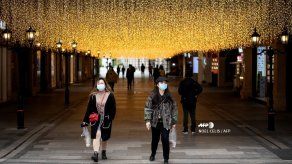 Wuhan se despierta poco a poco pero sigue alerta frente a coronavirus