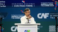 El presidente colombiano, Gustavo Petro, propuso este miércoles un pacto fundamental por la vida y la libertad en las Américas, al intervenir en la segunda edición del Foro Económico Internacional América Latina y el Caribe, que se celebra en Ciudad de Panamá. El presidente colombiano, Gustavo Petro, propuso este miércoles un pacto fundamental por la vida y la libertad en las Américas, al intervenir en la segunda edición del Foro Económico Internacional América Latina y el Caribe, que se celebra en Ciudad de Panamá.