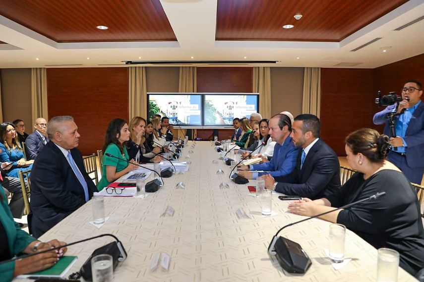 El próximo 1 de julio, el presidente electo de Panamá, José Raúl Mulino, tomará posesión y comenzará el nuevo gobierno hasta 2029. El próximo 1 de julio, el presidente electo de Panamá, José Raúl Mulino, tomará posesión y comenzará el nuevo gobierno hasta 2029.