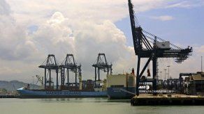 Movimiento de carga en puertos de América Latina sube 7