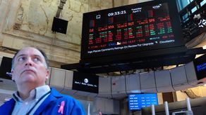 Entra en vigor el arancel del 10% sobre buena parte de las importaciones a Estados Unidos
